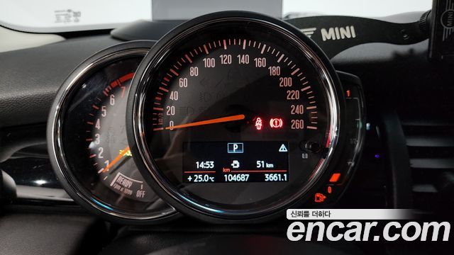 Mini Cooper 2020 — photo 11