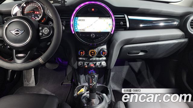 Mini Cooper 2020 — photo 20