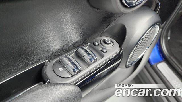 Mini Cooper 2020 — photo 29