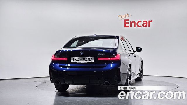 BMW 3-Series 2025 — photo 4