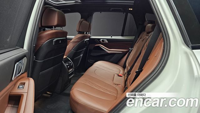 BMW X5 2025 — photo 17