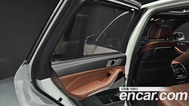 BMW X5 2025 — photo 15