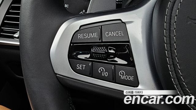 BMW X5 2025 — photo 29