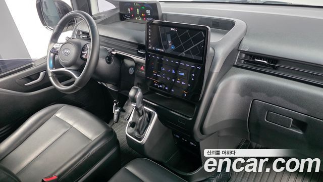 Hyundai Staria 2022 — photo 10