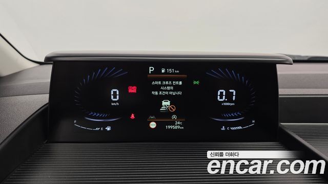 Hyundai Staria 2022 — photo 11