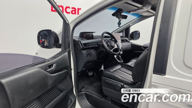 Hyundai Staria 2022 — photo 13