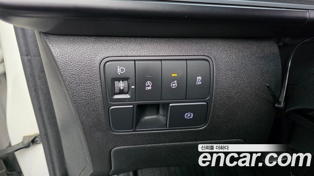 Hyundai Staria 2022 — photo 24