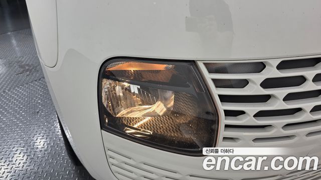 Hyundai Staria 2022 — photo 8
