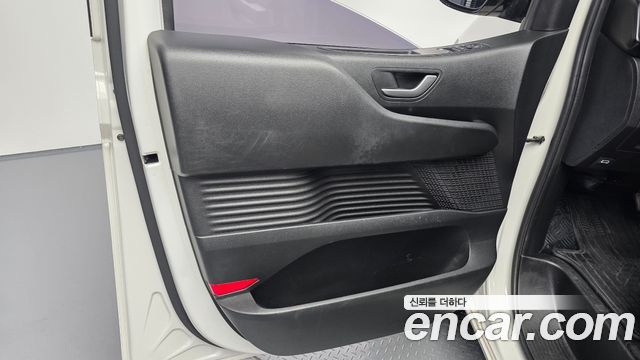 Hyundai Staria 2022 — photo 14
