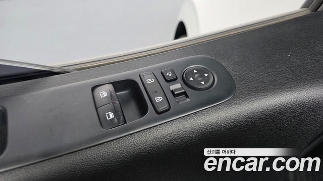Hyundai Staria 2022 — photo 29