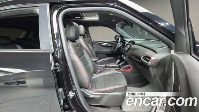 ChevroletGMDaewoo Trailblazer 2022 — photo 16