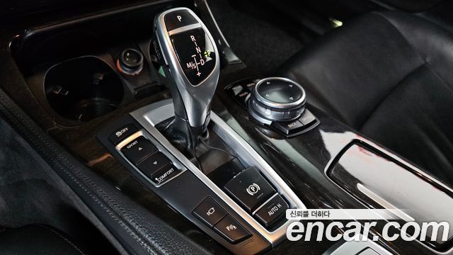 BMW 5-Series 2014 — photo 9