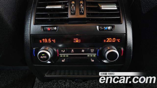 BMW 5-Series 2014 — photo 18