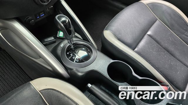 Hyundai Veloster 2014 — photo 12