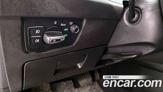 Volkswagen Passat 2018 — photo 31