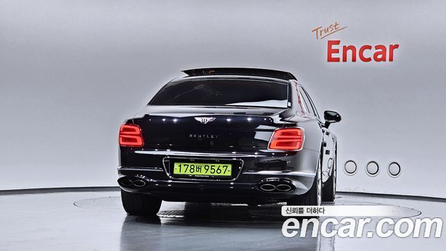 Bentley Flying Spur 2022 — photo 4