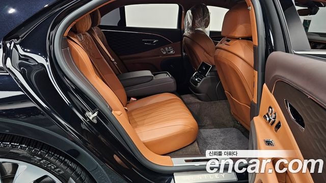 Bentley Flying Spur 2022 — photo 17