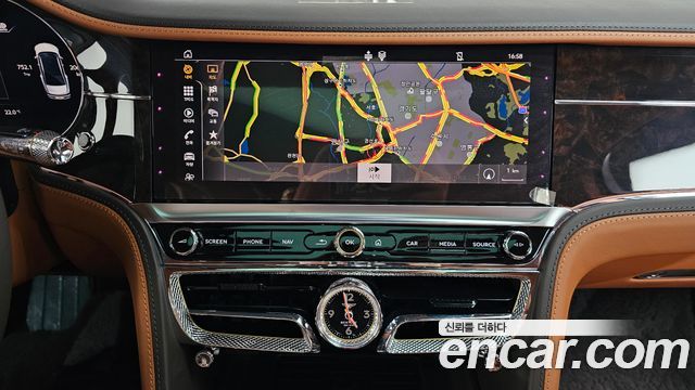 Bentley Flying Spur 2022 — photo 19