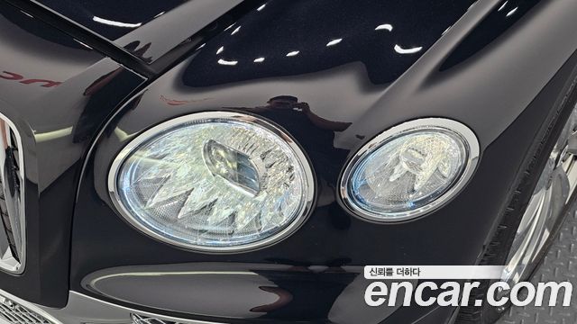 Bentley Flying Spur 2022 — photo 8