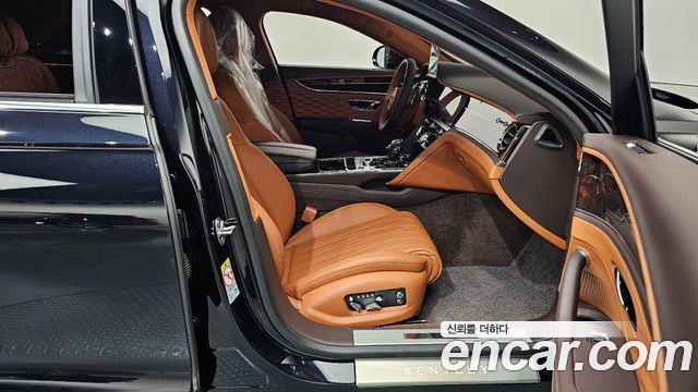 Bentley Flying Spur 2022 — photo 16