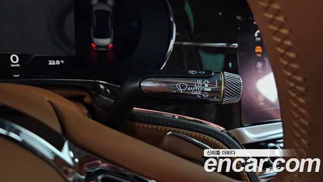 Bentley Flying Spur 2022 — photo 28