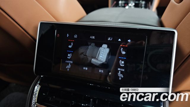 Bentley Flying Spur 2022 — photo 38