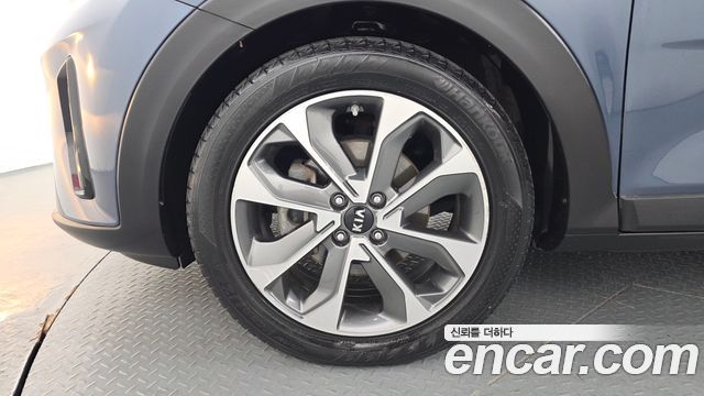 Kia Stonic 2018 — photo 5
