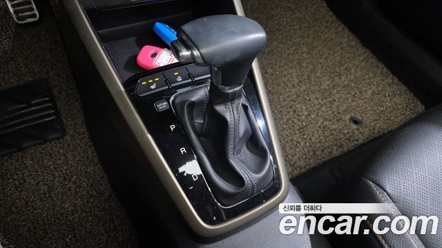 Kia Stonic 2018 — photo 9