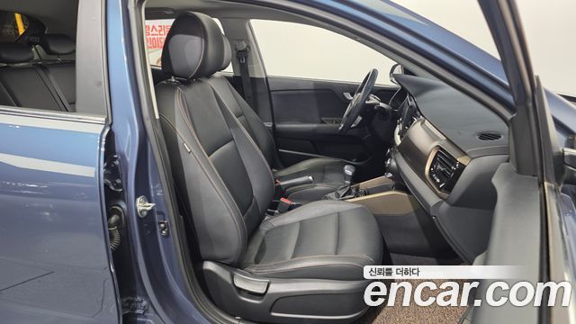 Kia Stonic 2018 — photo 12