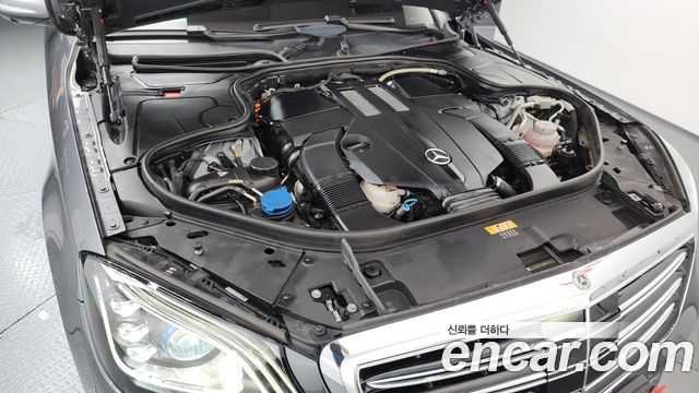 Mercedes-Benz S-Class 2020 — photo 6