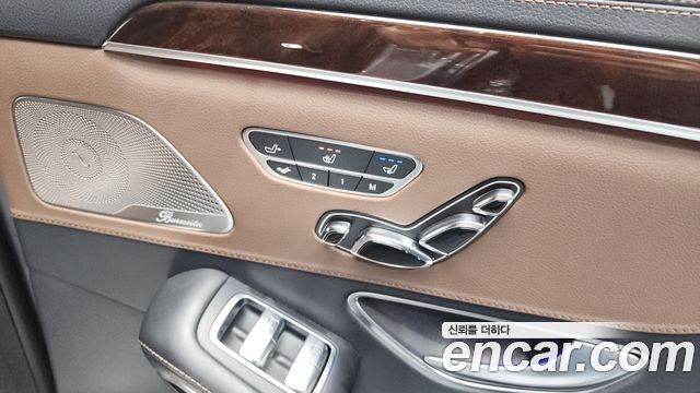 Mercedes-Benz S-Class 2020 — photo 26