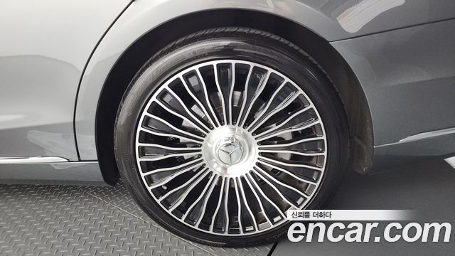 Mercedes-Benz S-Class 2020 — photo 7