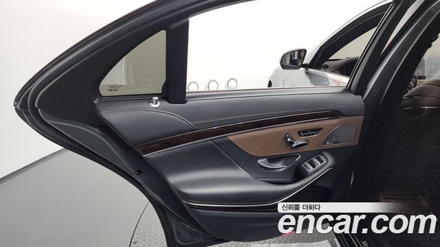 Mercedes-Benz S-Class 2020 — photo 15