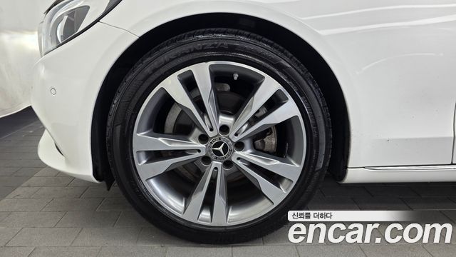 Mercedes-Benz C-Class 2018 — photo 5