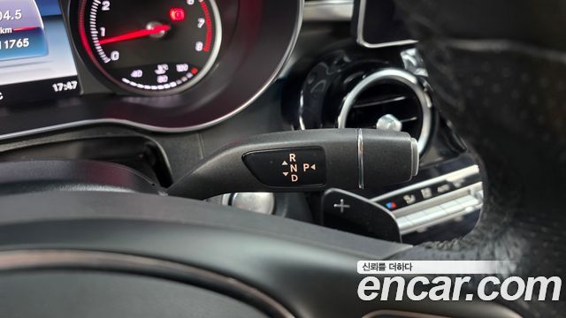Mercedes-Benz C-Class 2018 — photo 9
