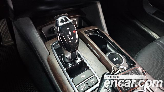 Kia K9 2013 — photo 9