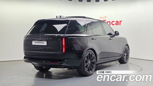 Land Rover Range Rover 2025 — photo 2