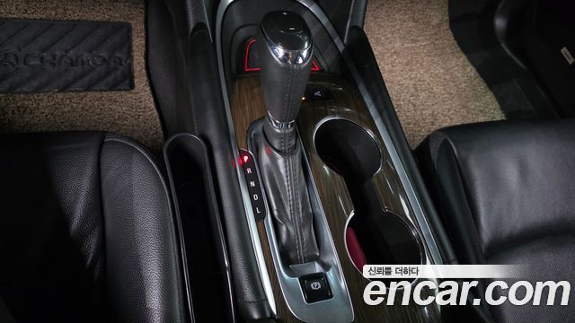 Chevrolet Korea Malibu 2017 — photo 9