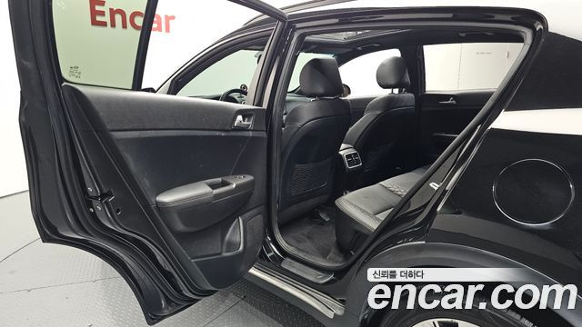 Kia Sportage 2018 — photo 12