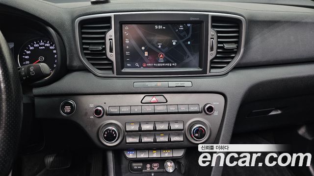 Kia Sportage 2018 — photo 14