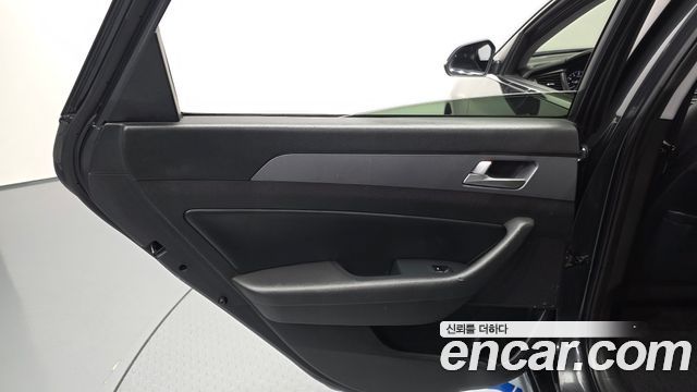 Hyundai Sonata 2018 — photo 15