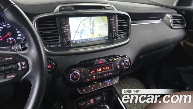 Kia Sorento 2016 — photo 15