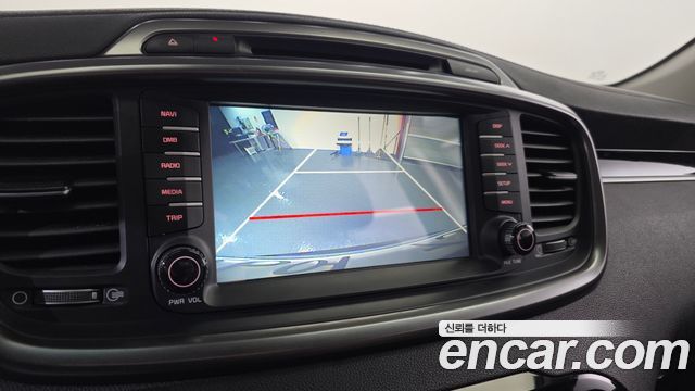 Kia Sorento 2016 — photo 16