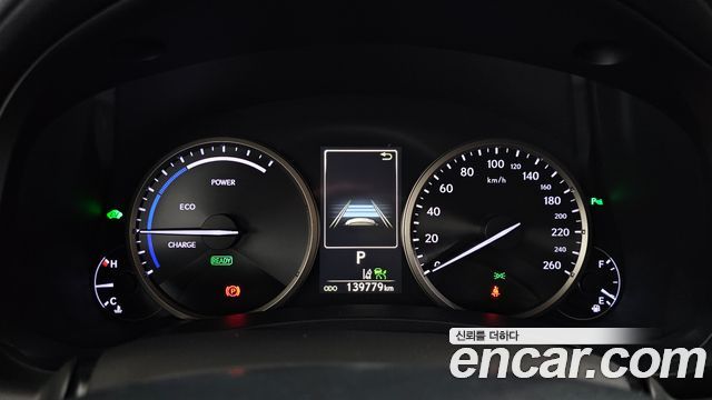 Lexus NX 2019 — photo 11