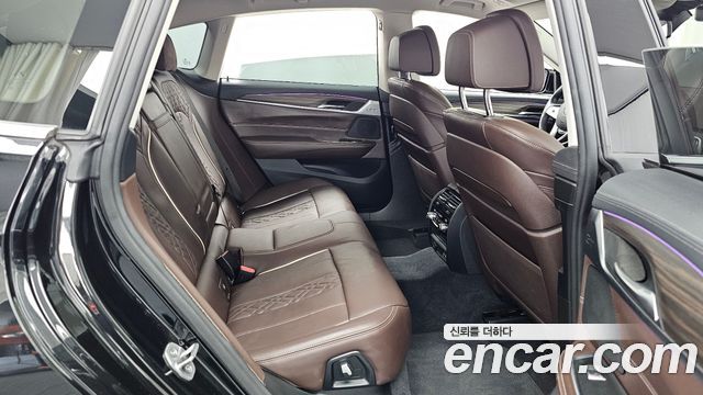 BMW Gran Turismo 2022 — photo 18