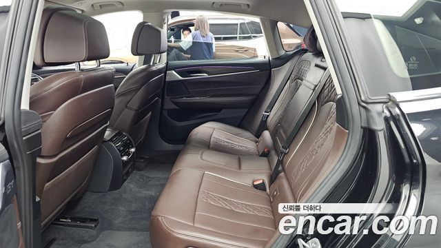BMW Gran Turismo 2022 — photo 16
