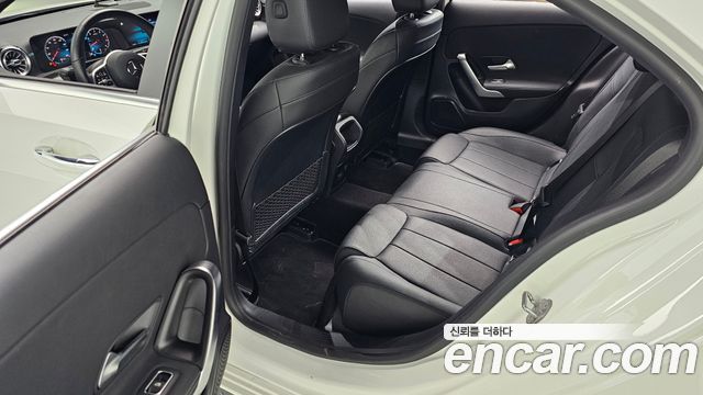 Mercedes-Benz A-Class 2021 — photo 17
