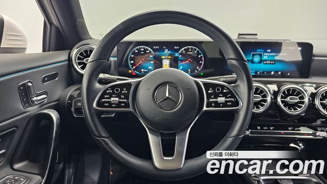 Mercedes-Benz A-Class 2021 — photo 19