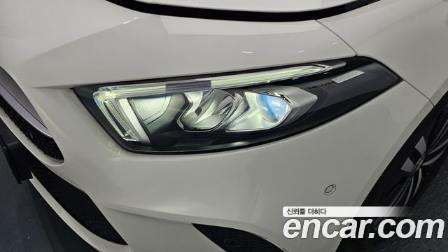 Mercedes-Benz A-Class 2021 — photo 8