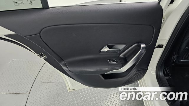 Mercedes-Benz A-Class 2021 — photo 15